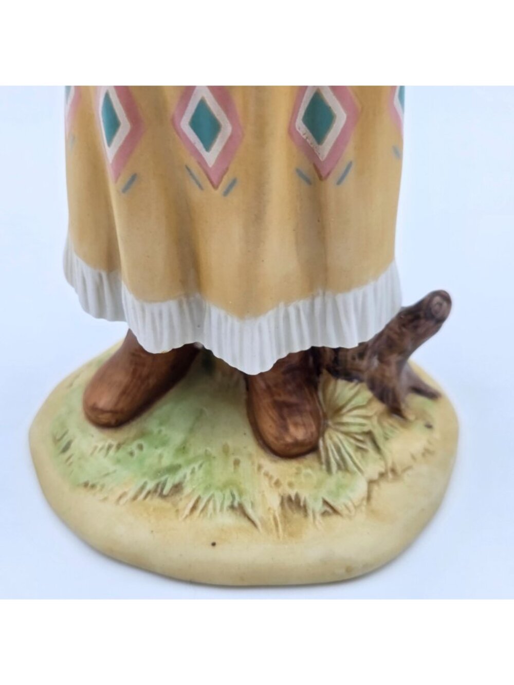 Homco Native American Woman Holding Baby Figurine #1447 Porcelain 1990s - Picture 7 of 14